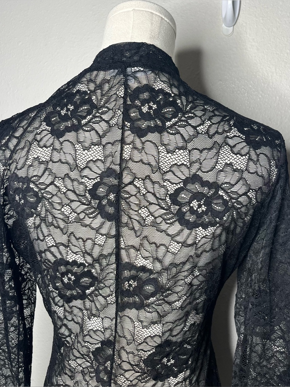 Reformation Black Sheer Floral Lace Bailey Knit Mock Neck Top Size Medium - Picture 5 of 9